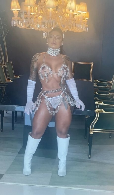 Leila Dantas pornostar nackten foto