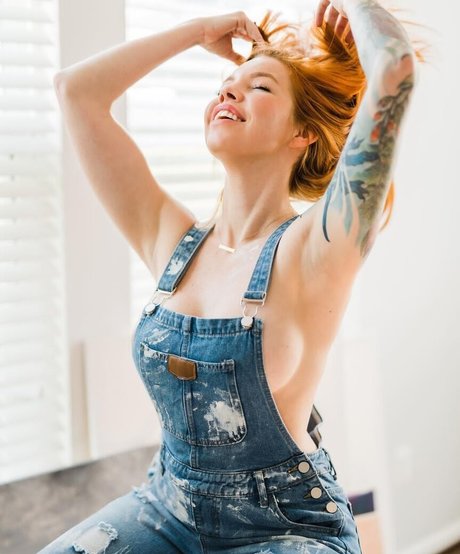 Ashleynmaynard nackt pornografische fotos