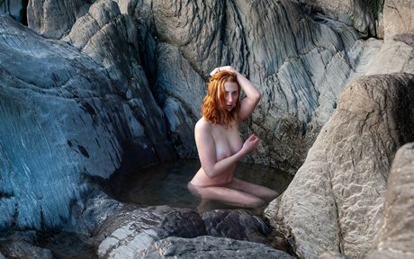 omethingaboutolive schauspielerin heiße bild