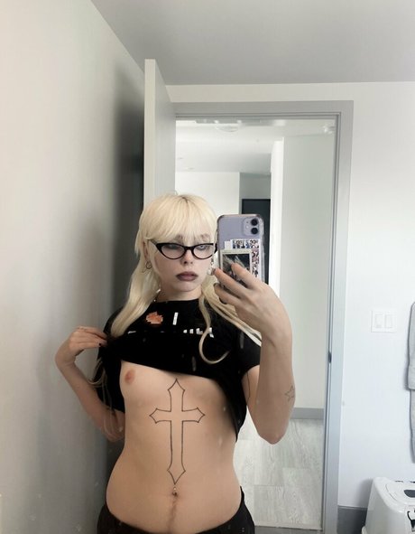 große rothaarige onlyfans top xxx bild