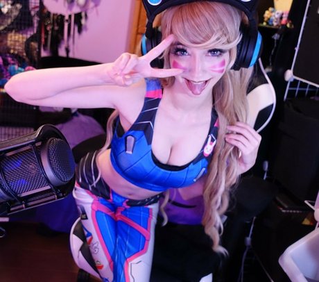 Faellu schauspielerin erotische galerien