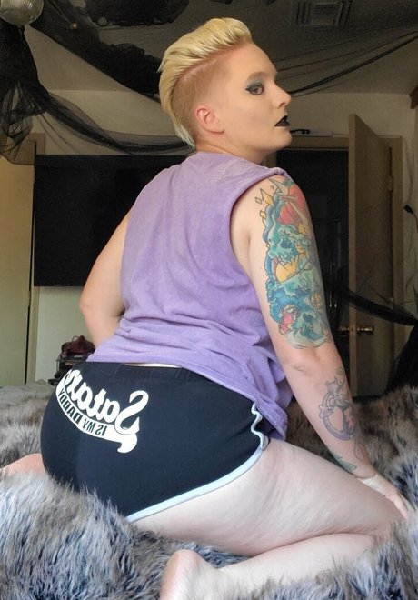 Skeletons twin pornostar beste bilder