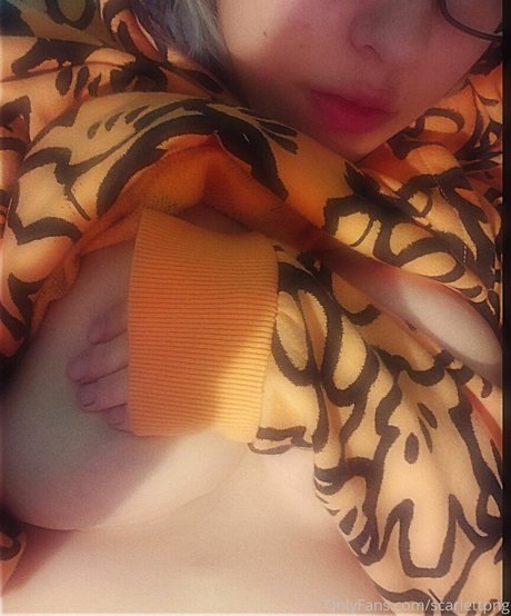 ScarlettPNG nackten pornostar galerie