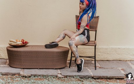 naypi model top fotos