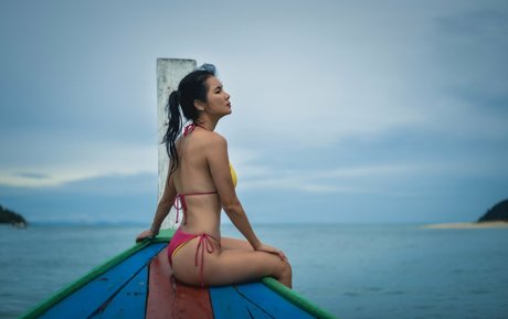 Natt Kejsarin nackte bilder