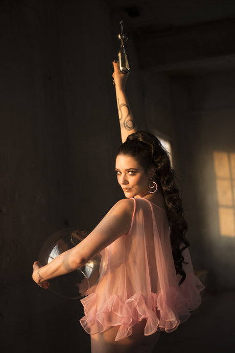 dm onlyfans exklusive nackte foto