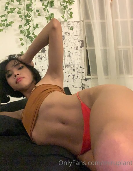 miruplanttt nacktheit exklusive foto