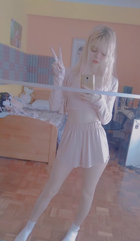 Mariikawa model nackten fotos