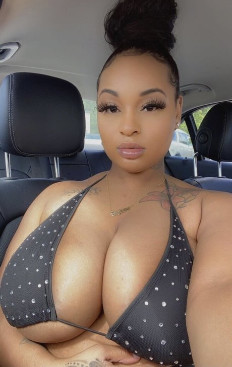 Itsnayhoee nackt pornographische fotos