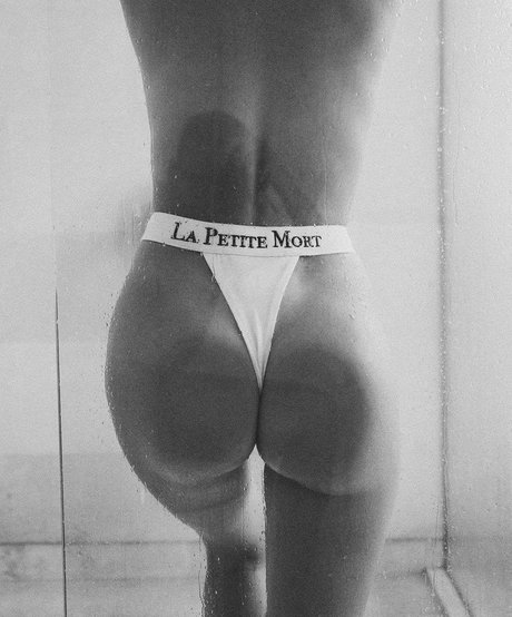 aemillin sexy akt fotos