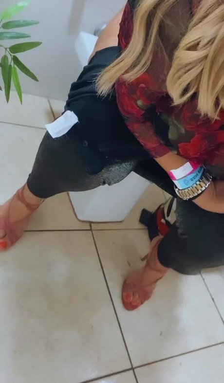 Dayane heiße nackte bild