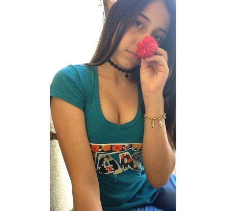 Nelly Salgado exklusive nette bilder