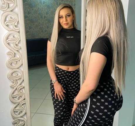 Islem Souilem porno nacktheit galerie