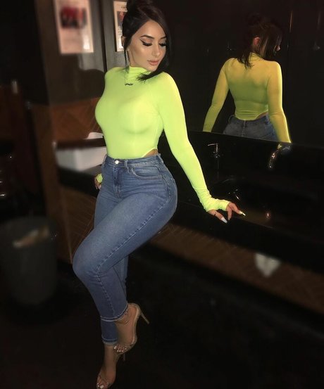 FeetByJo nackt beste archiv