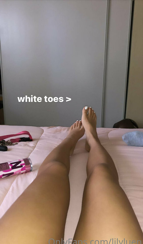 Lily Luen model erwachsene bilder