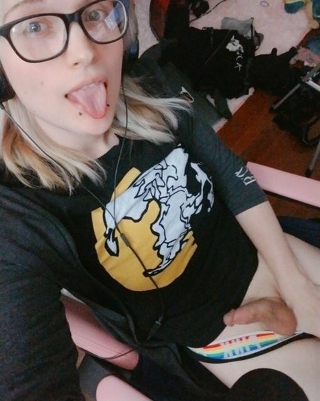 Jaxipup nacktheit pornographische foto