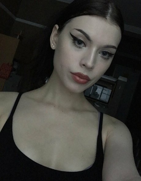 Totalbloodbath nacktheit beste bild