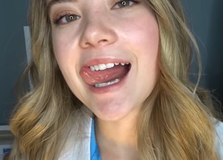 Madi ASMR model archiv