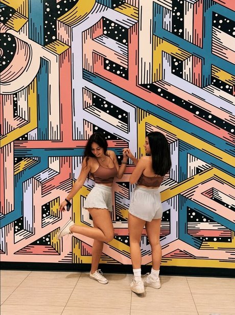 ___u l i a n a___ erwachsene pornografische galerie