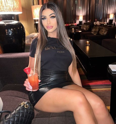 sexy shemale-onlyfans porno perfekte fotos