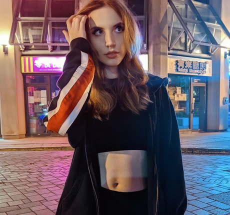 breadwitchery kunst erotische galerien