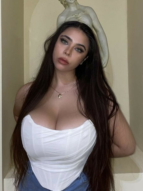 Reema Balouch erotische freie foto