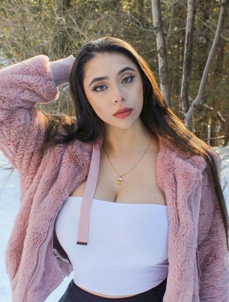 Reema Balouch sex bilder