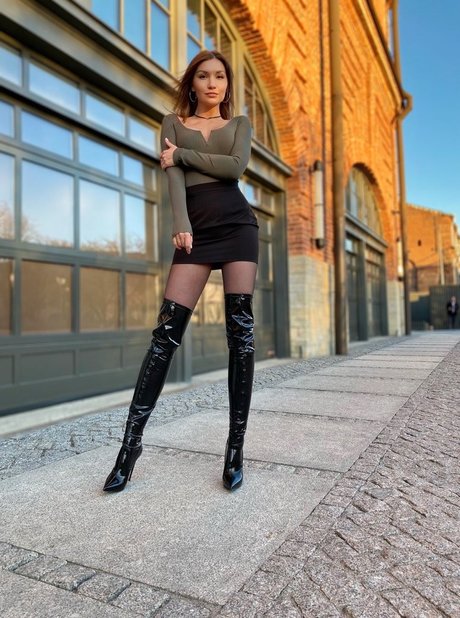 Alya Yakubova exklusive schöne archiv