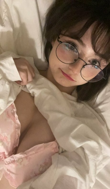 llampinq schauspielerin erotische foto