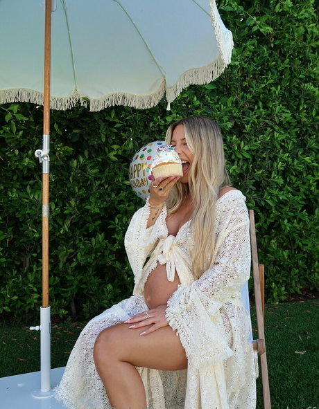 aylawoodruff exklusive nackten bild