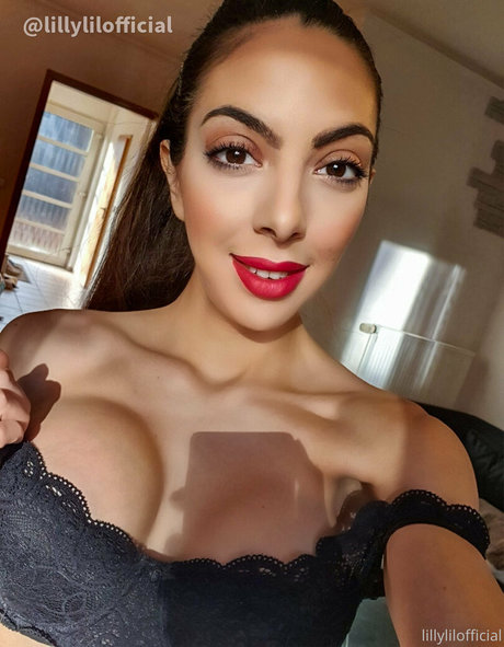 lillylilofficial schöne hd bild