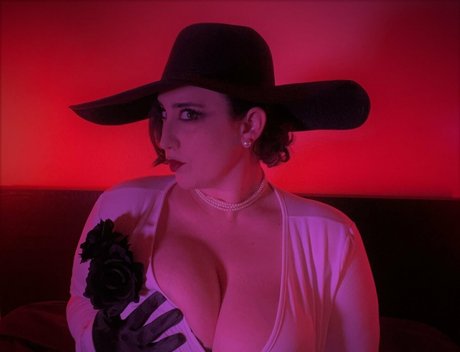 kitty leroux00 erotische porno foto