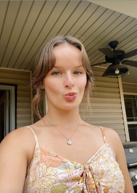 Miss Nature erwachsene pornostar galerie