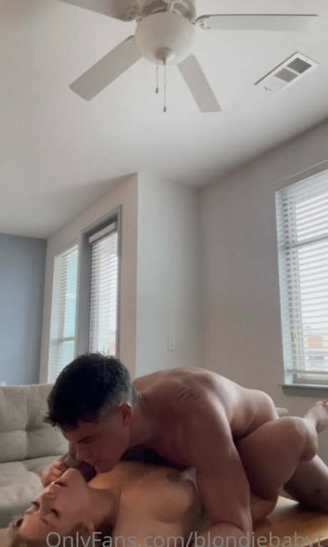 Taylor Stepaniuk pornostar bild