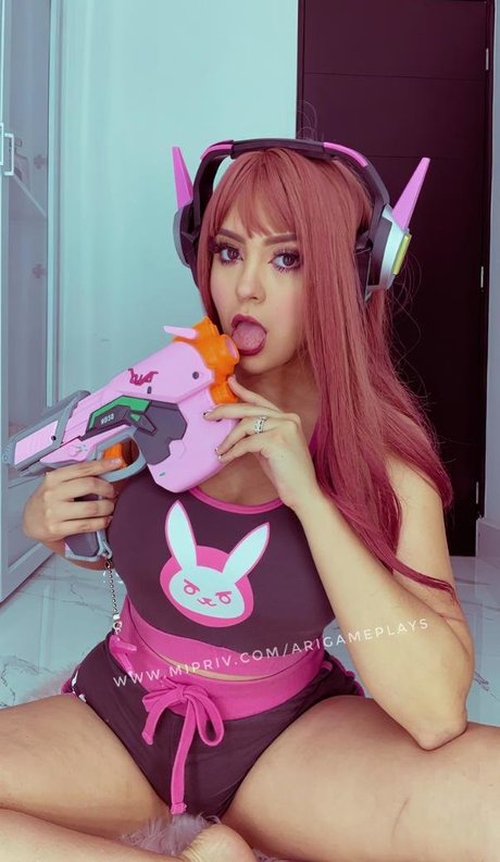 Ari Game Plays perfekte hübsche archiv