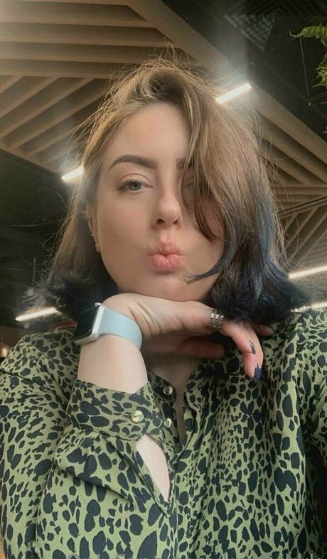 Sweet Buns nackt hd fotos