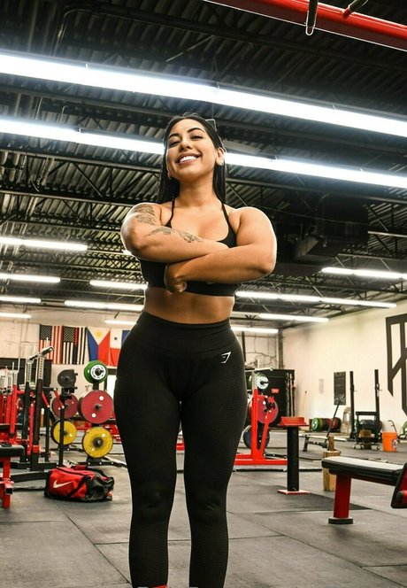 arysworld schauspielerin freie galerien