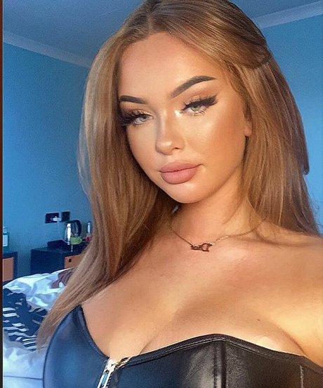 Neave Dare erotische nackte bilder