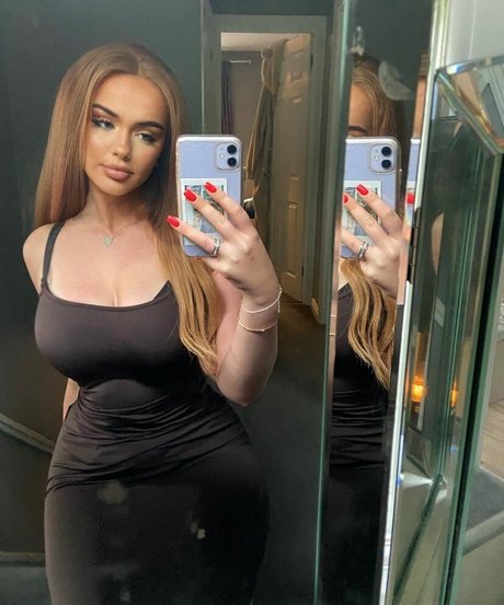 Neave Dare model schöne bild