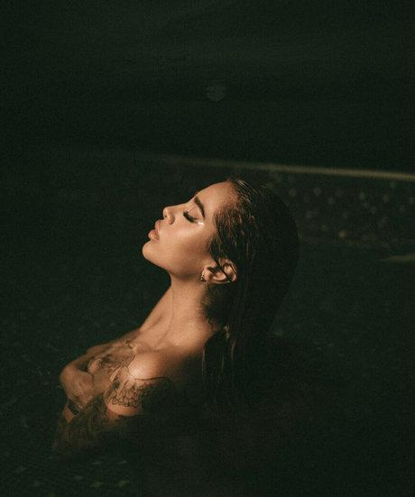 Kim Shantal exklusive top archiv