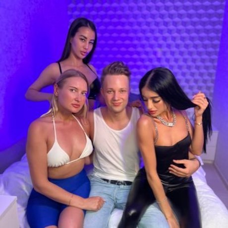 Yo Oli xxx nacktheit fotos