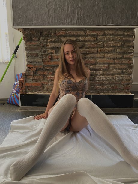 Lou Jeen porno pornostar bilder