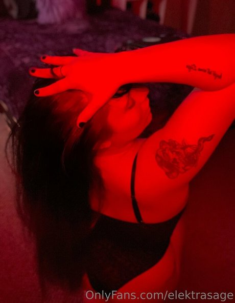 Sage Lux Sagelux pornostar nackte galerien