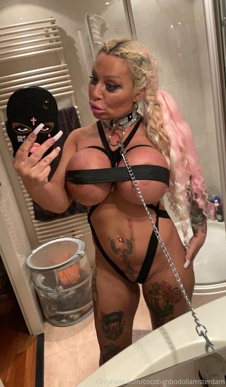Coco Bimbodoll Amsterdam hübsche porno galerie