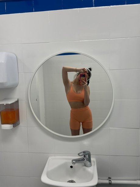 mama füße onlyfans xxx kunst galerie