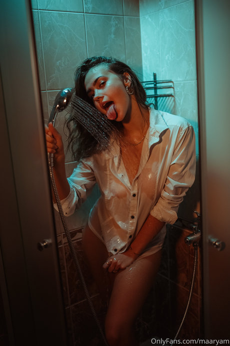 Maarya porno perfekte bild