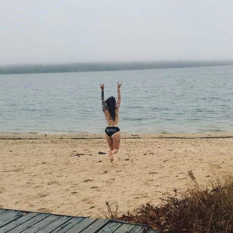 Rax King exklusive heiße bild