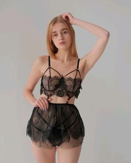 Vlada Dobryak porno kunst galerie