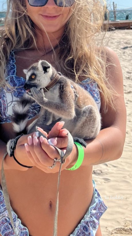 Emelye ender xxx erwachsene bilder