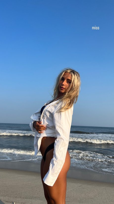 Emelye ender schöne nackte galerie